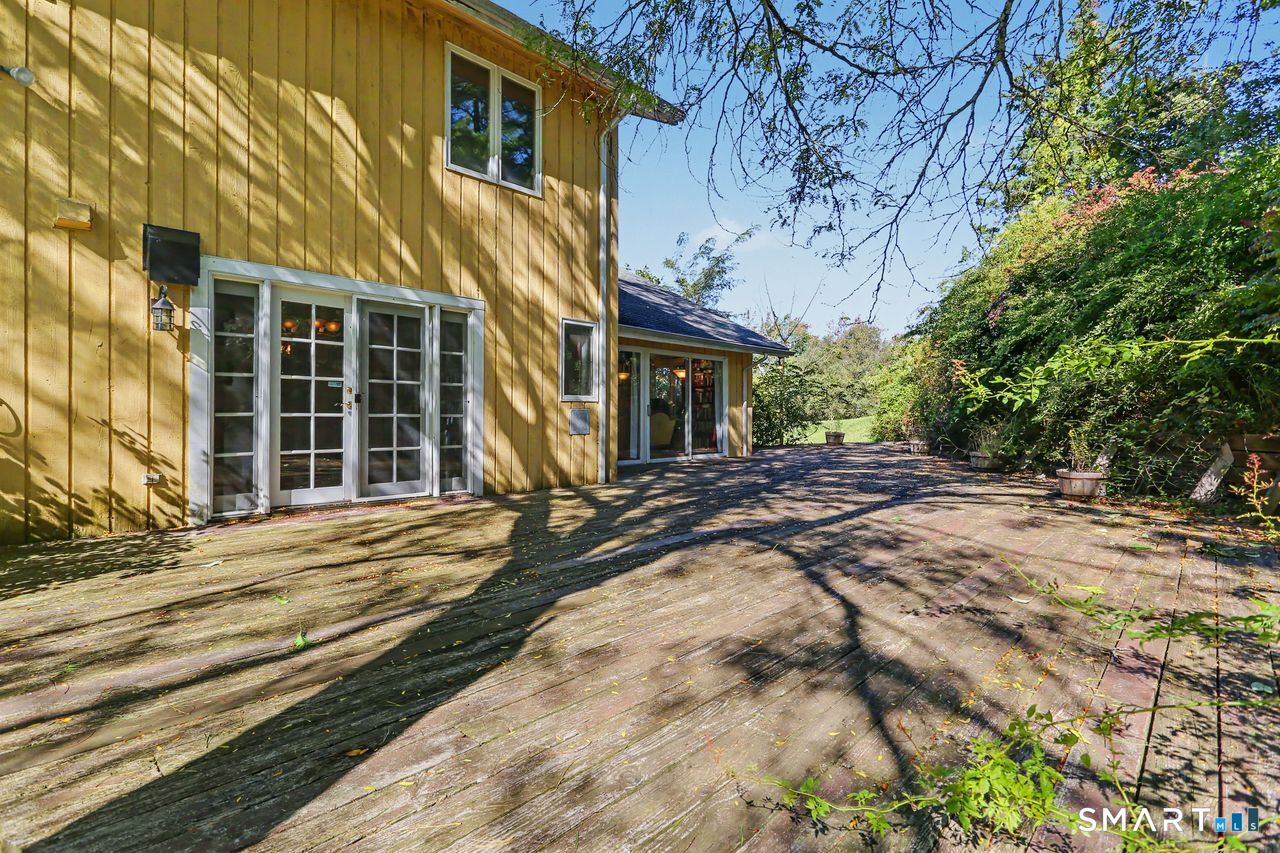 266 Ridgebury Road Ridgefield CT 06877