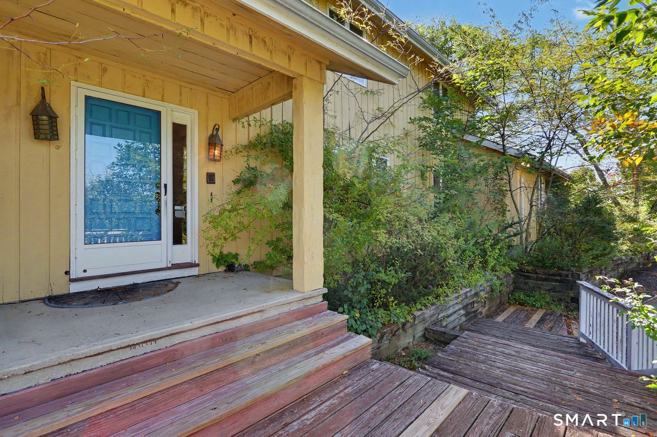 266 Ridgebury Road Ridgefield CT 06877
