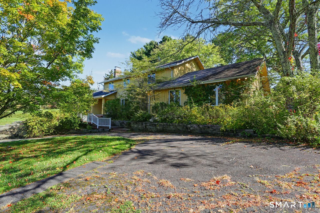 266 Ridgebury Road Ridgefield CT 06877