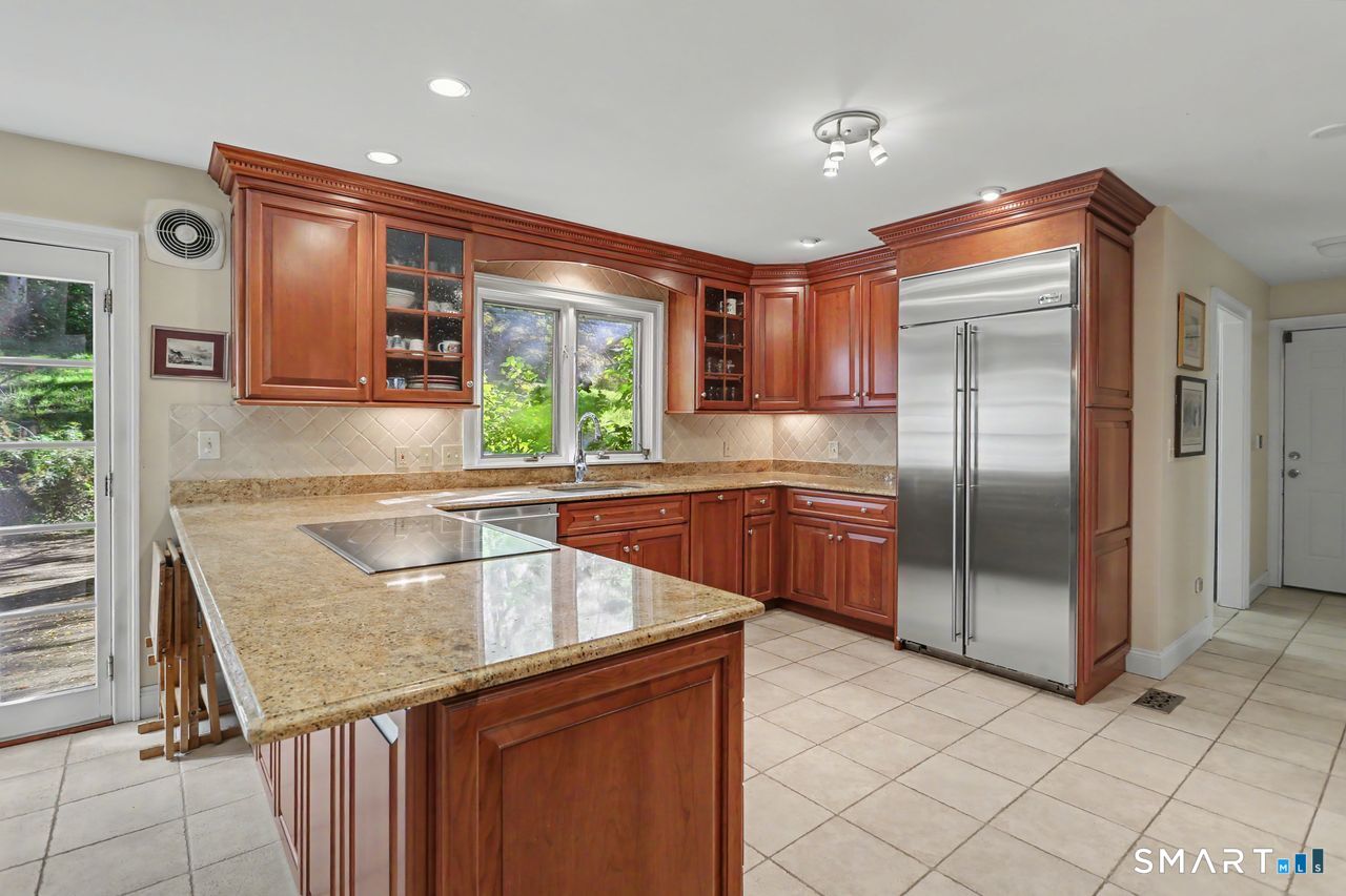 266 Ridgebury Road Ridgefield CT 06877