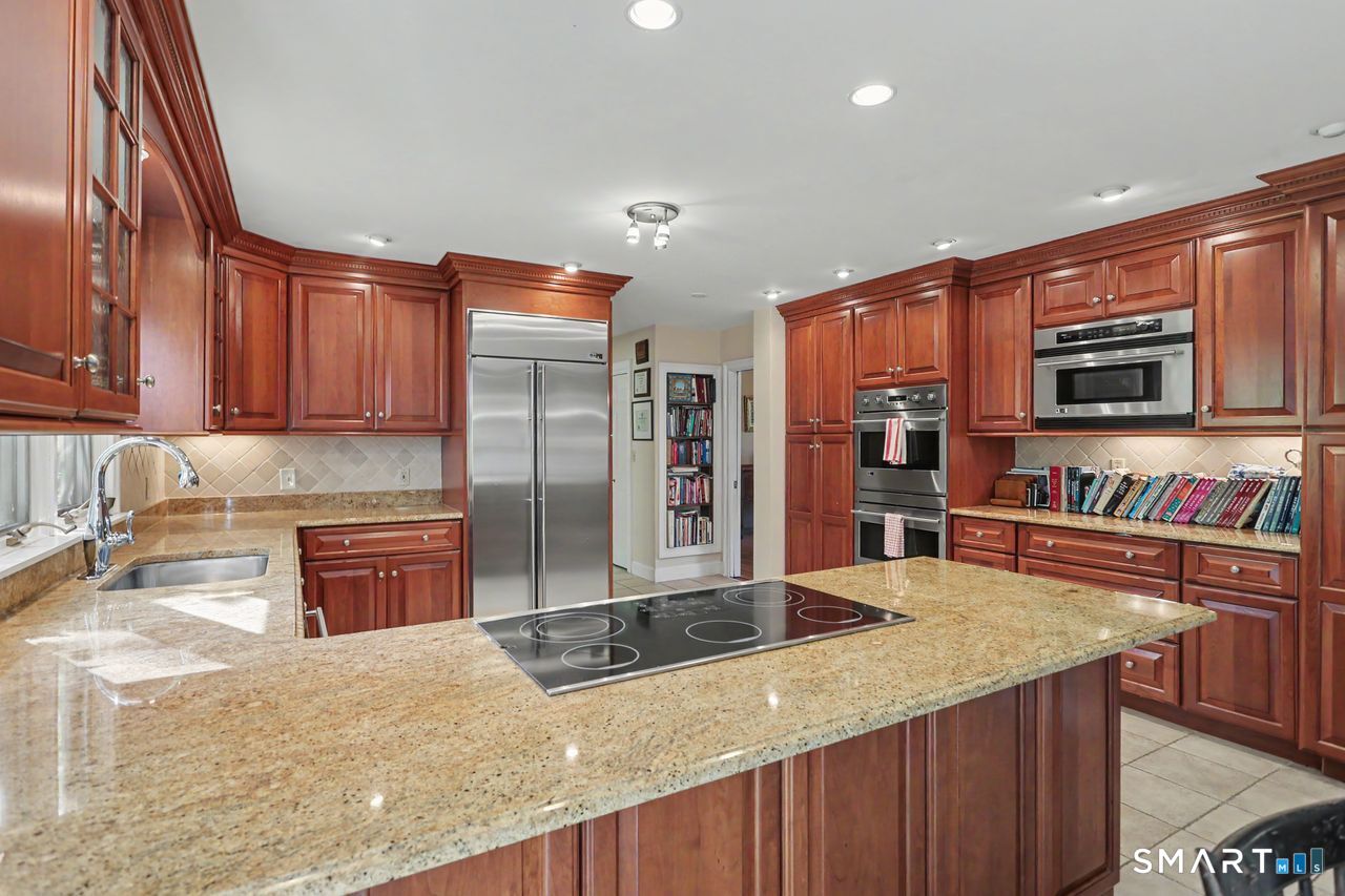 266 Ridgebury Road Ridgefield CT 06877
