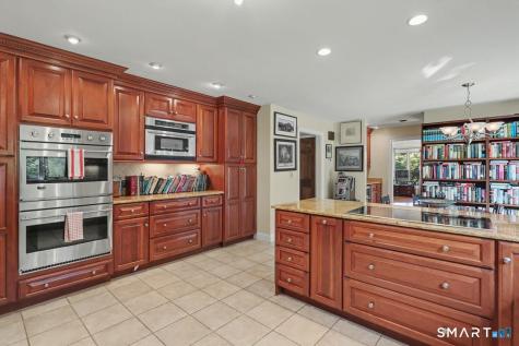 266 Ridgebury Road Ridgefield CT 06877