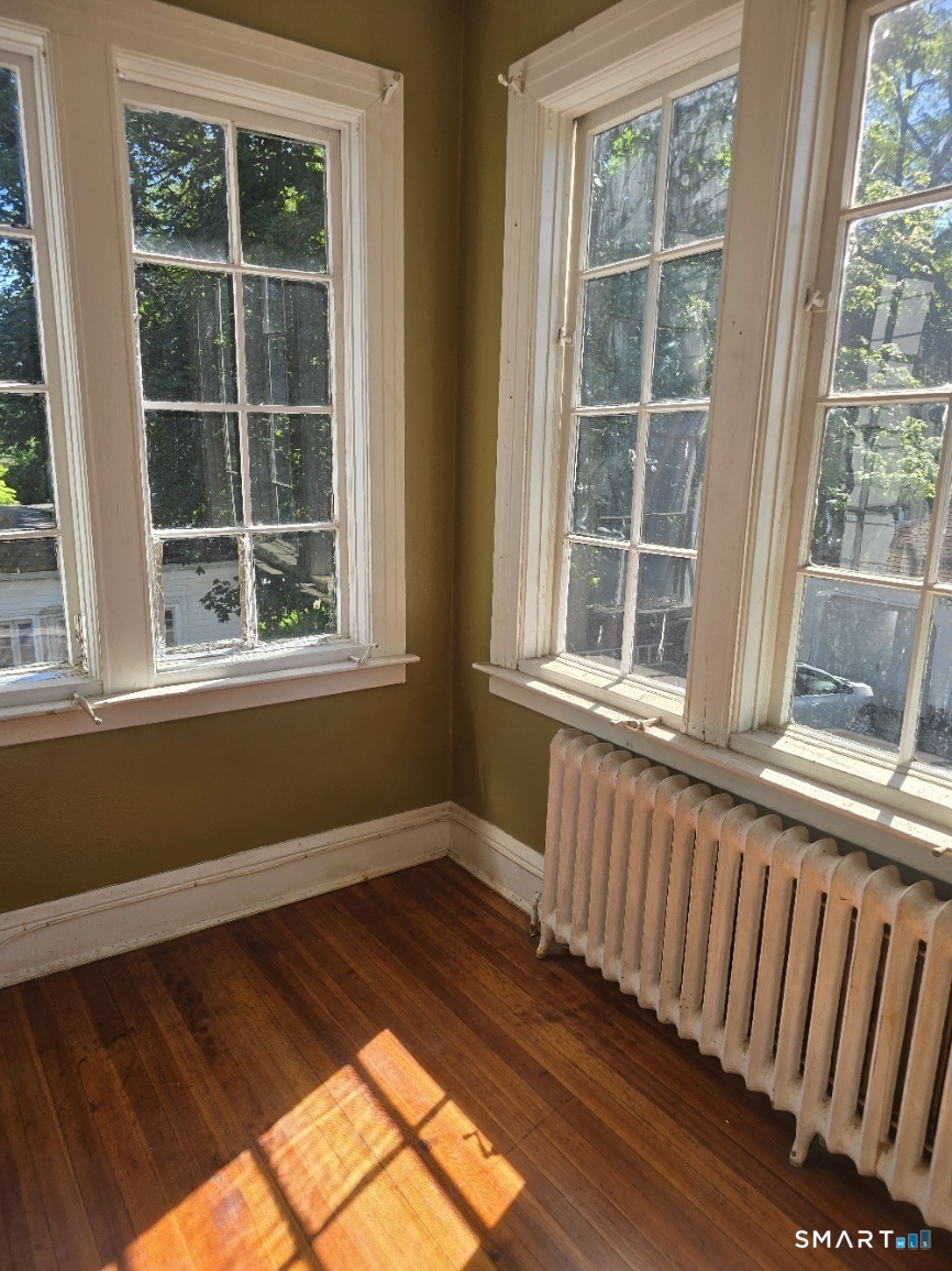 197 Ridgefield Street Hartford CT 06112