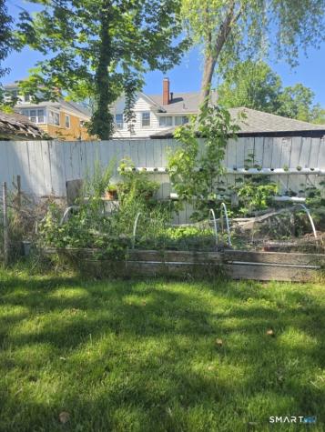 197 Ridgefield Street Hartford CT 06112