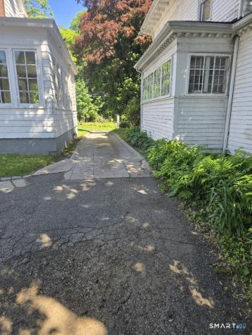 197 Ridgefield Street Hartford CT 06112