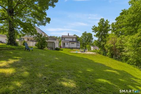 24 Pleasant Avenue Naugatuck CT 06770