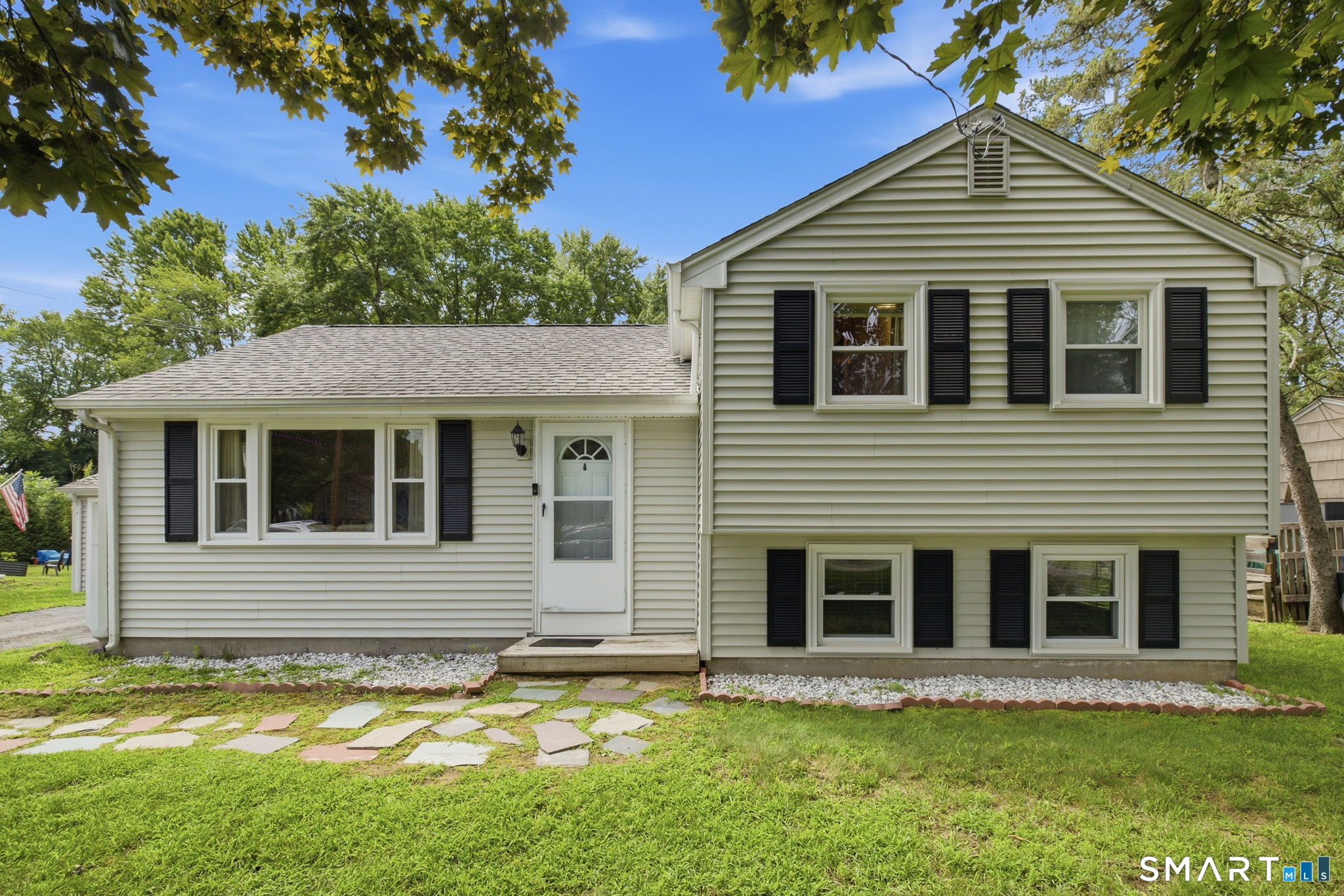 15 Lin Sal Street Windsor Locks CT 06096