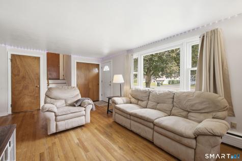 15 Lin Sal Street Windsor Locks CT 06096