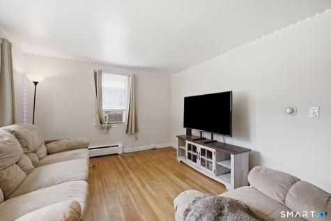 15 Lin Sal Street Windsor Locks CT 06096