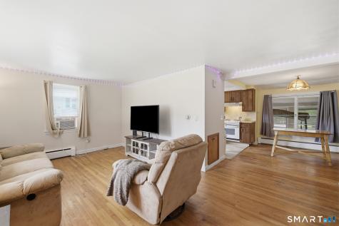 15 Lin Sal Street Windsor Locks CT 06096