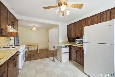 15 Lin Sal Street Windsor Locks CT 06096