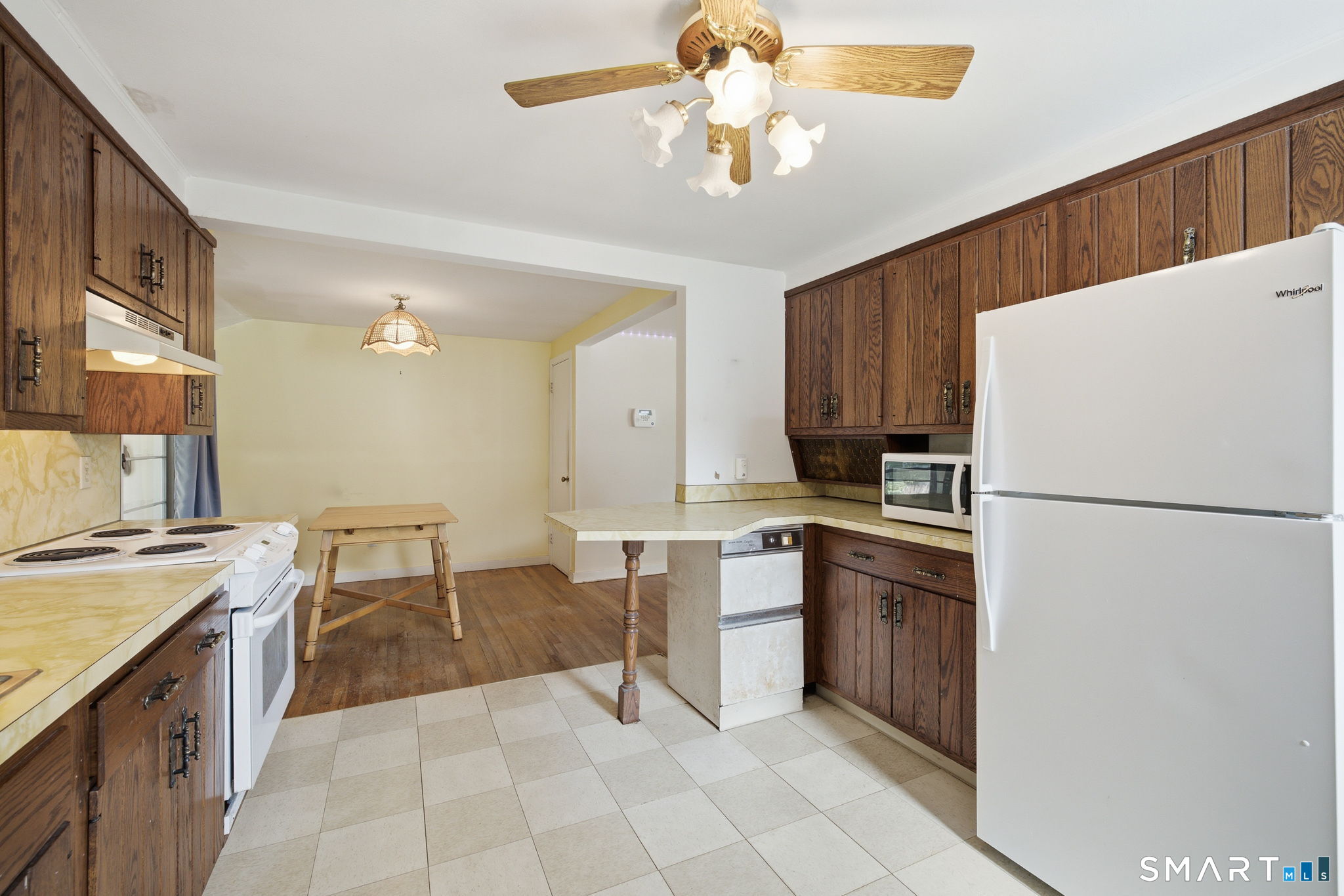 15 Lin Sal Street Windsor Locks CT 06096