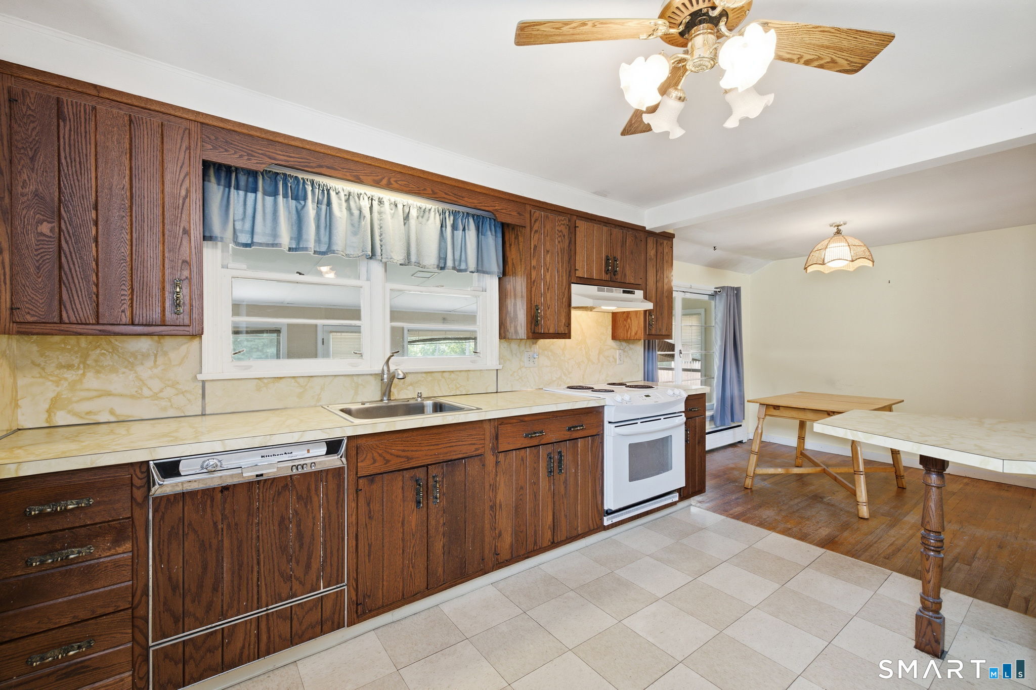 15 Lin Sal Street Windsor Locks CT 06096