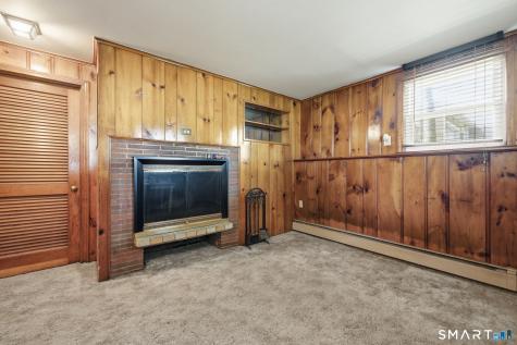 15 Lin Sal Street Windsor Locks CT 06096