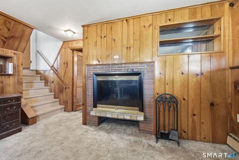 15 Lin Sal Street Windsor Locks CT 06096