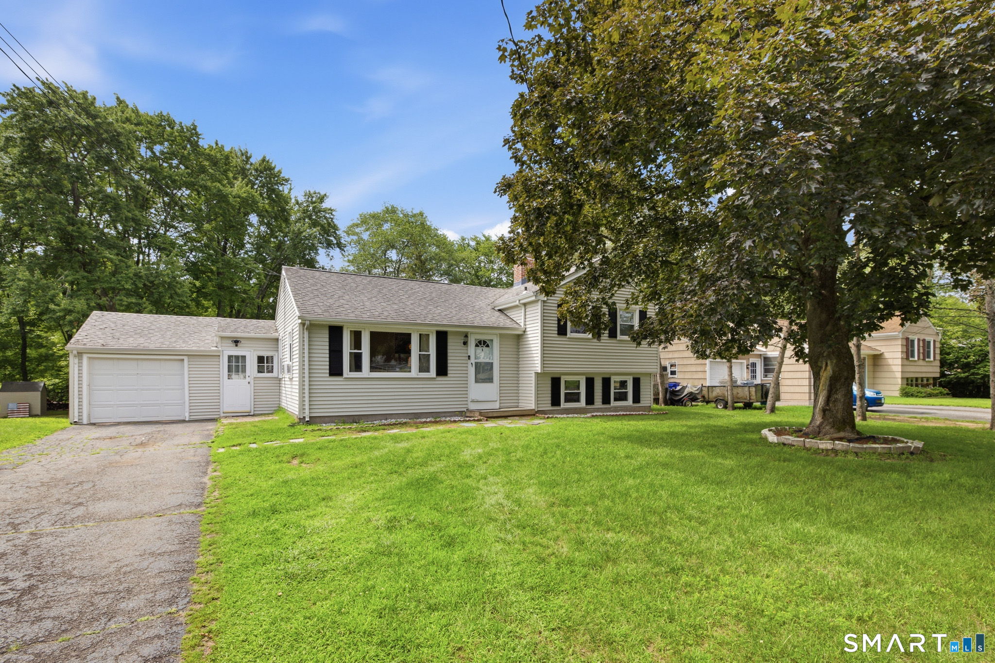 15 Lin Sal Street Windsor Locks CT 06096