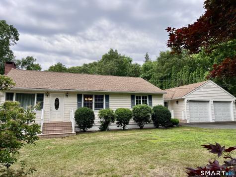 186 Reutemann Road North Stonington CT 06359