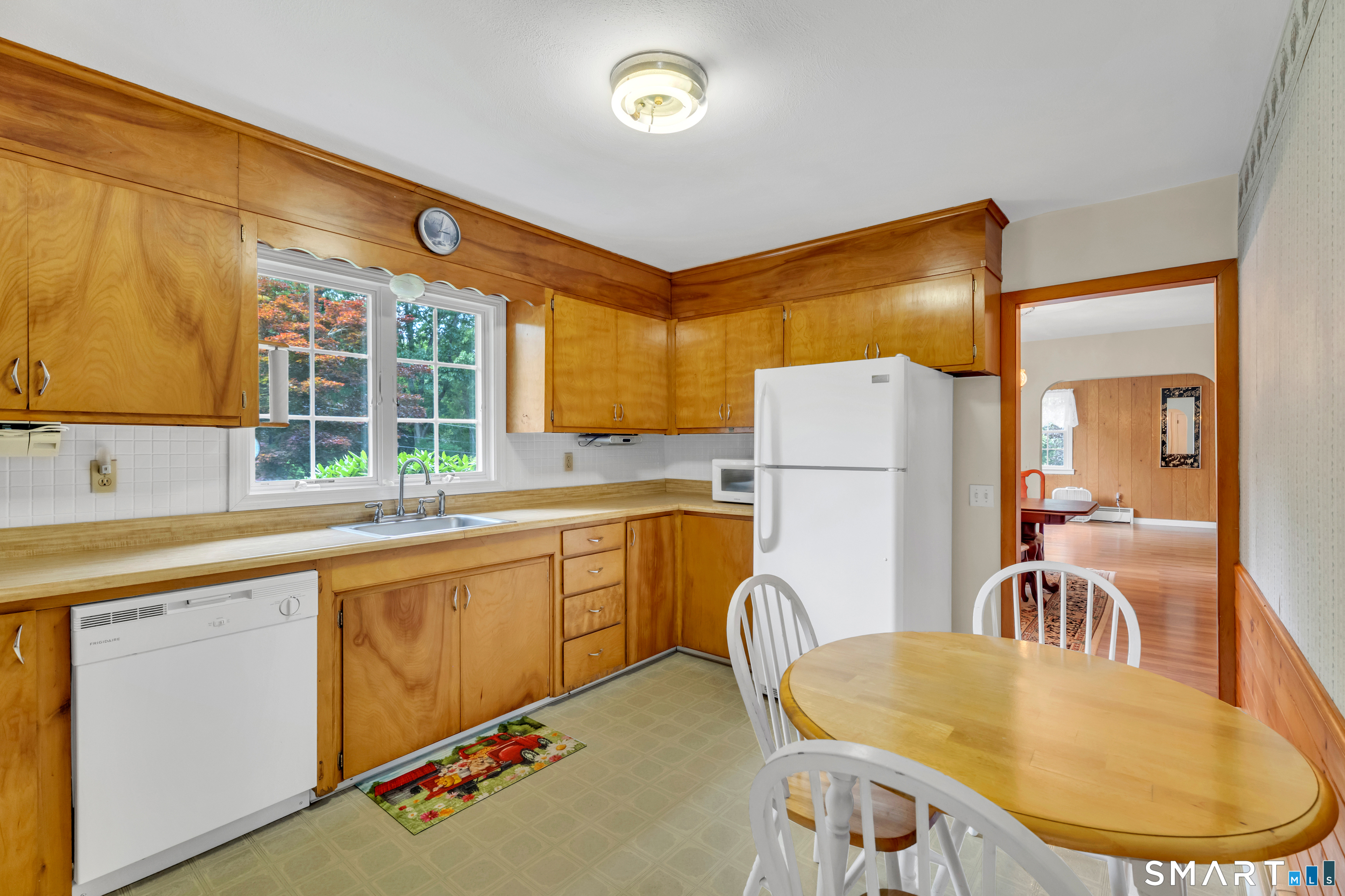 186 Reutemann Road North Stonington CT 06359