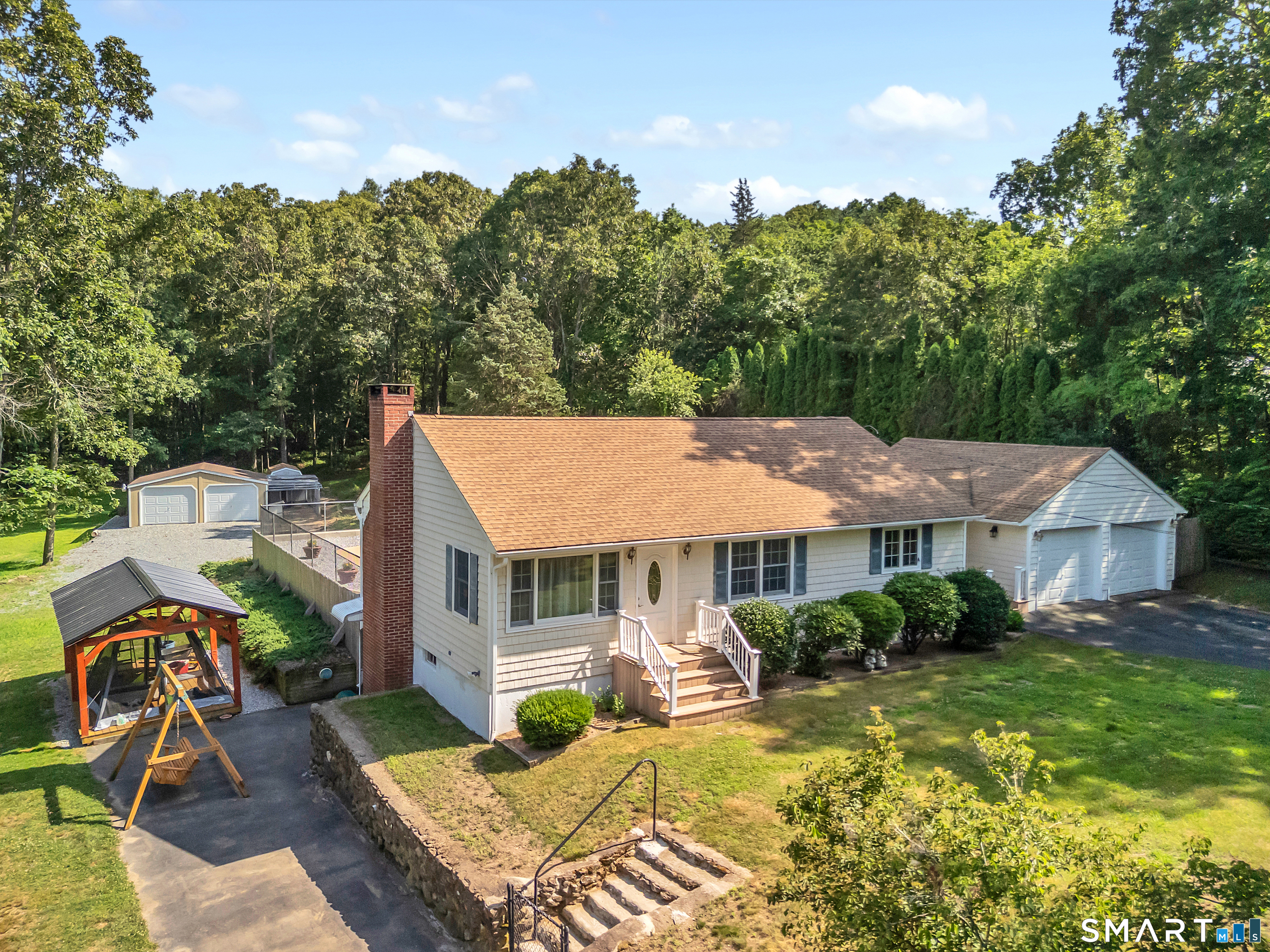 186 Reutemann Road North Stonington CT 06359