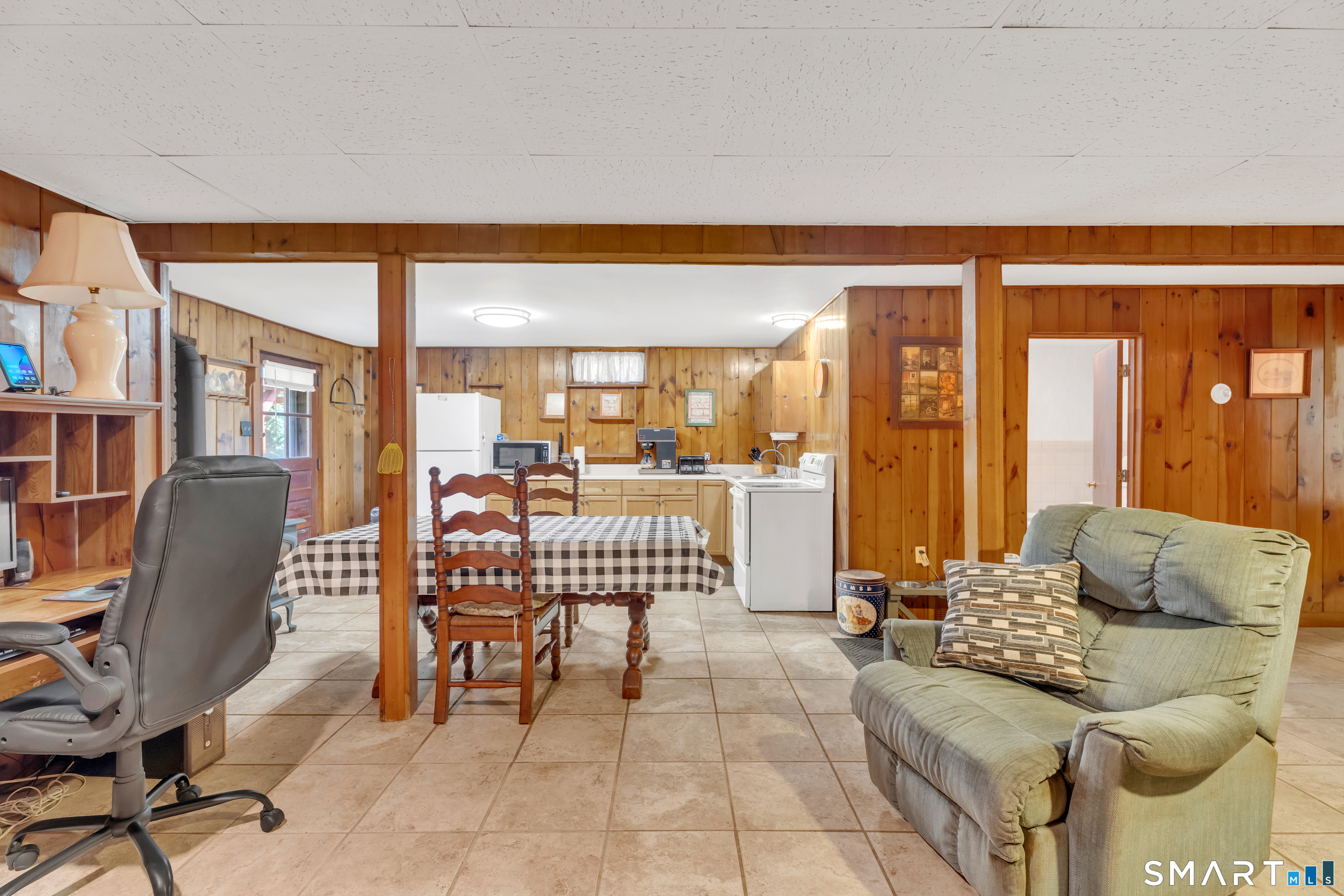 186 Reutemann Road North Stonington CT 06359