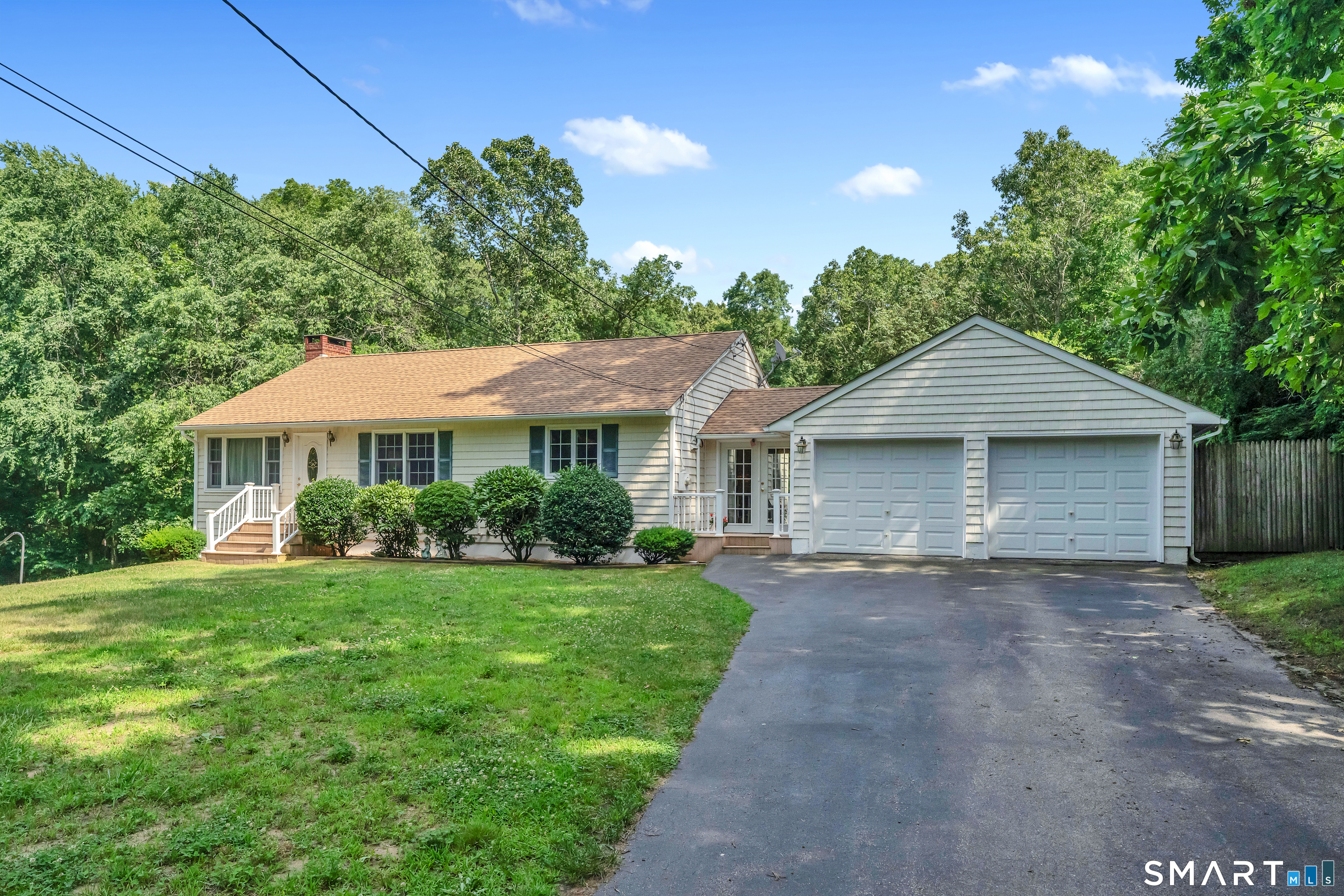 186 Reutemann Road North Stonington CT 06359