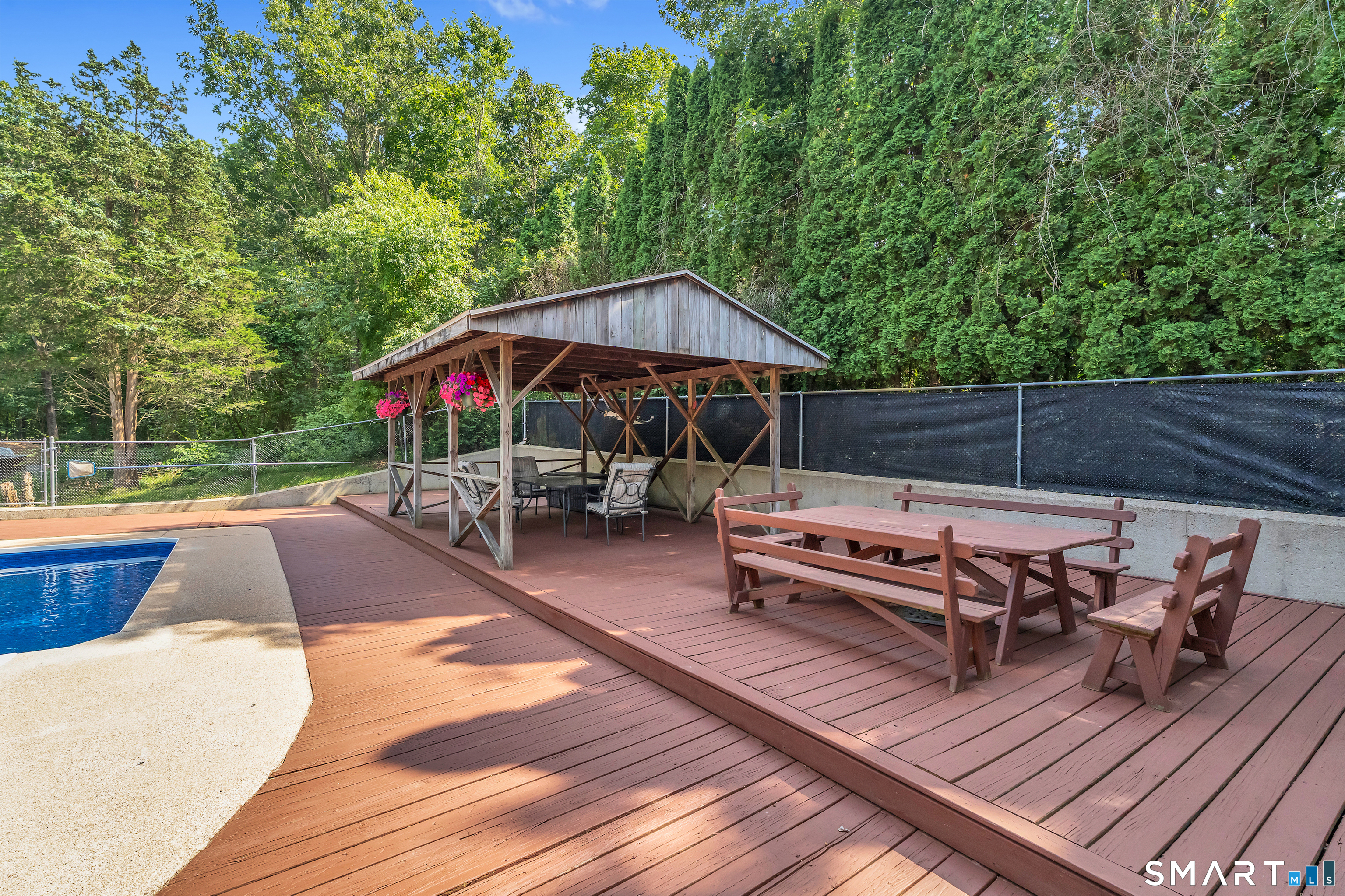 186 Reutemann Road North Stonington CT 06359