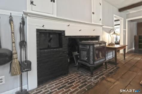 428 Peck Lane Orange CT 06477