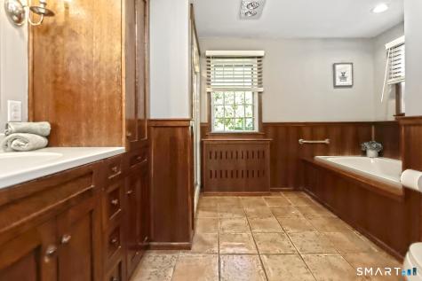 428 Peck Lane Orange CT 06477