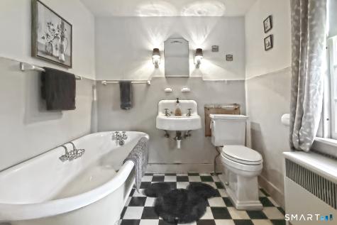 428 Peck Lane Orange CT 06477