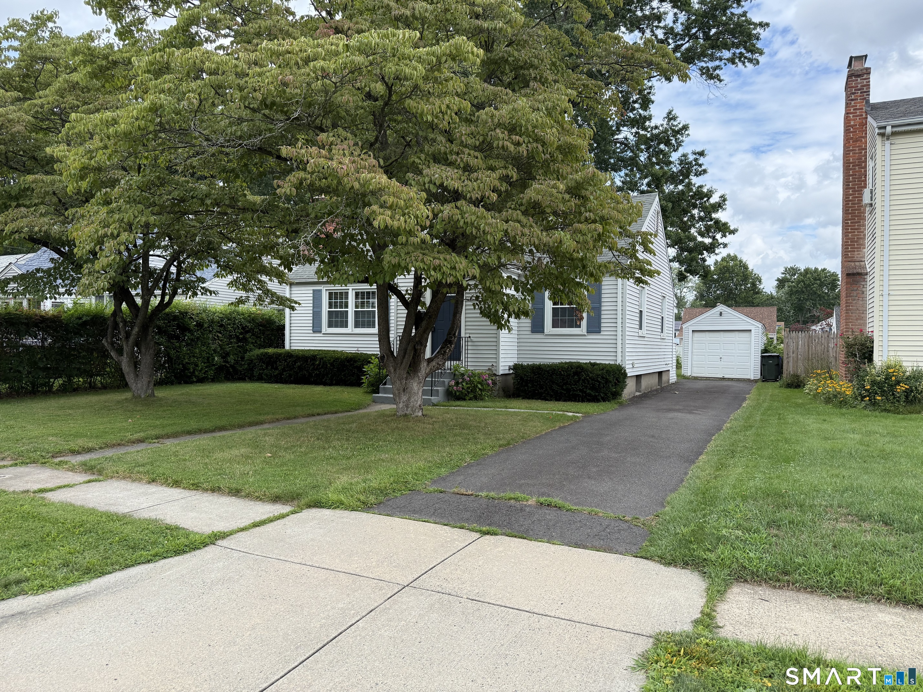 144 Edgemont Avenue West Hartford CT 06110