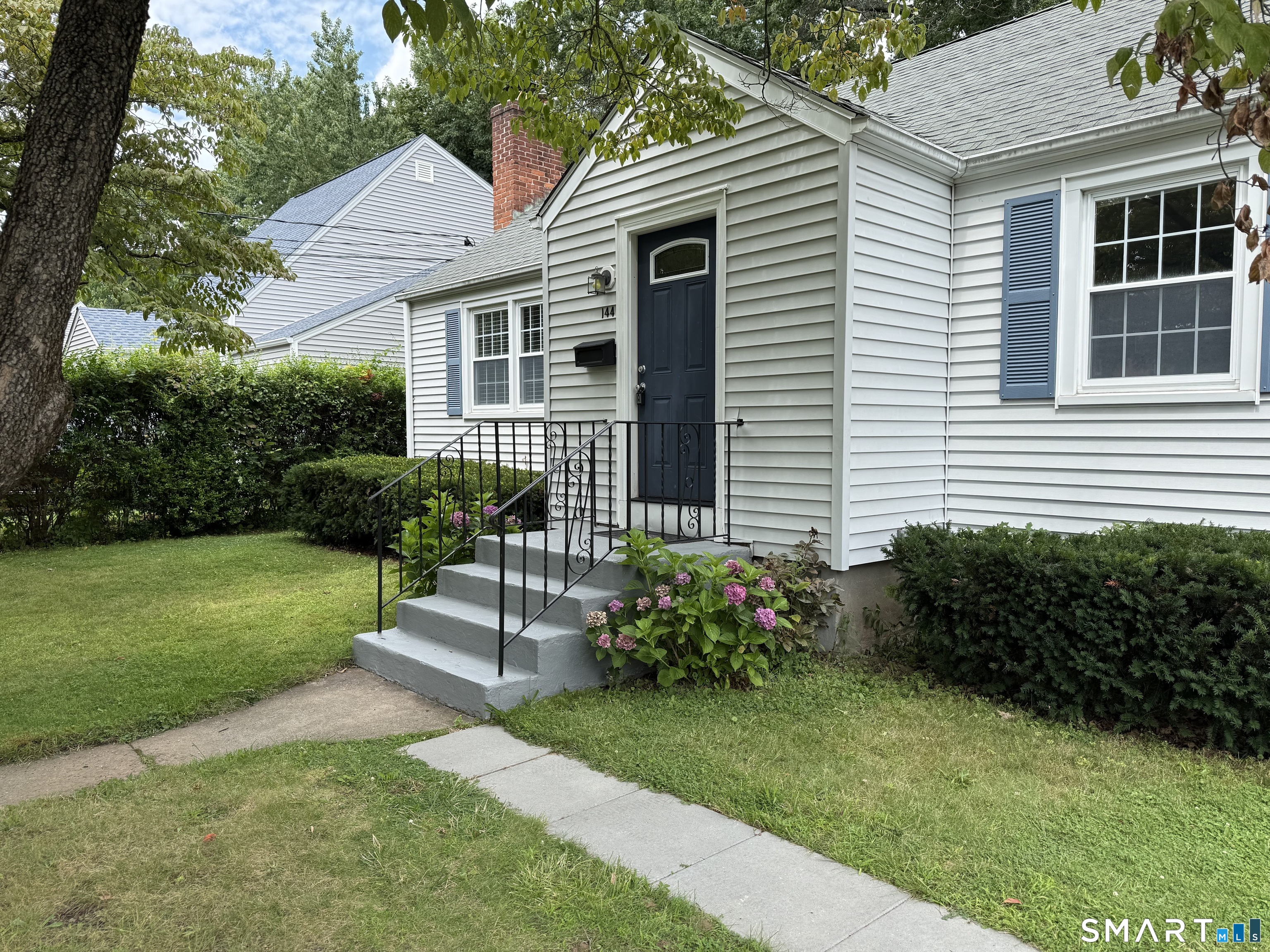 144 Edgemont Avenue West Hartford CT 06110