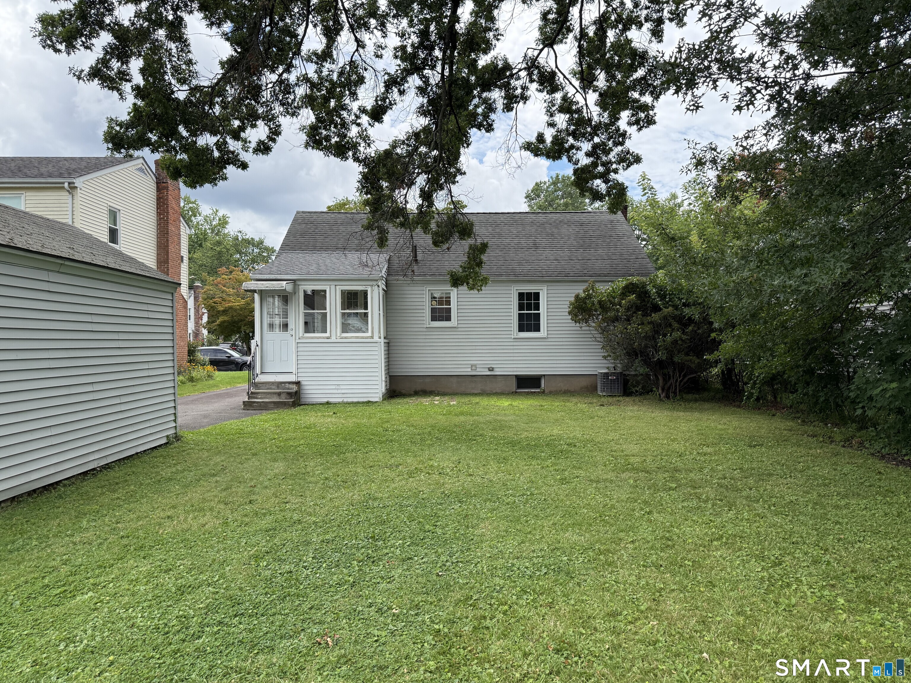 144 Edgemont Avenue West Hartford CT 06110