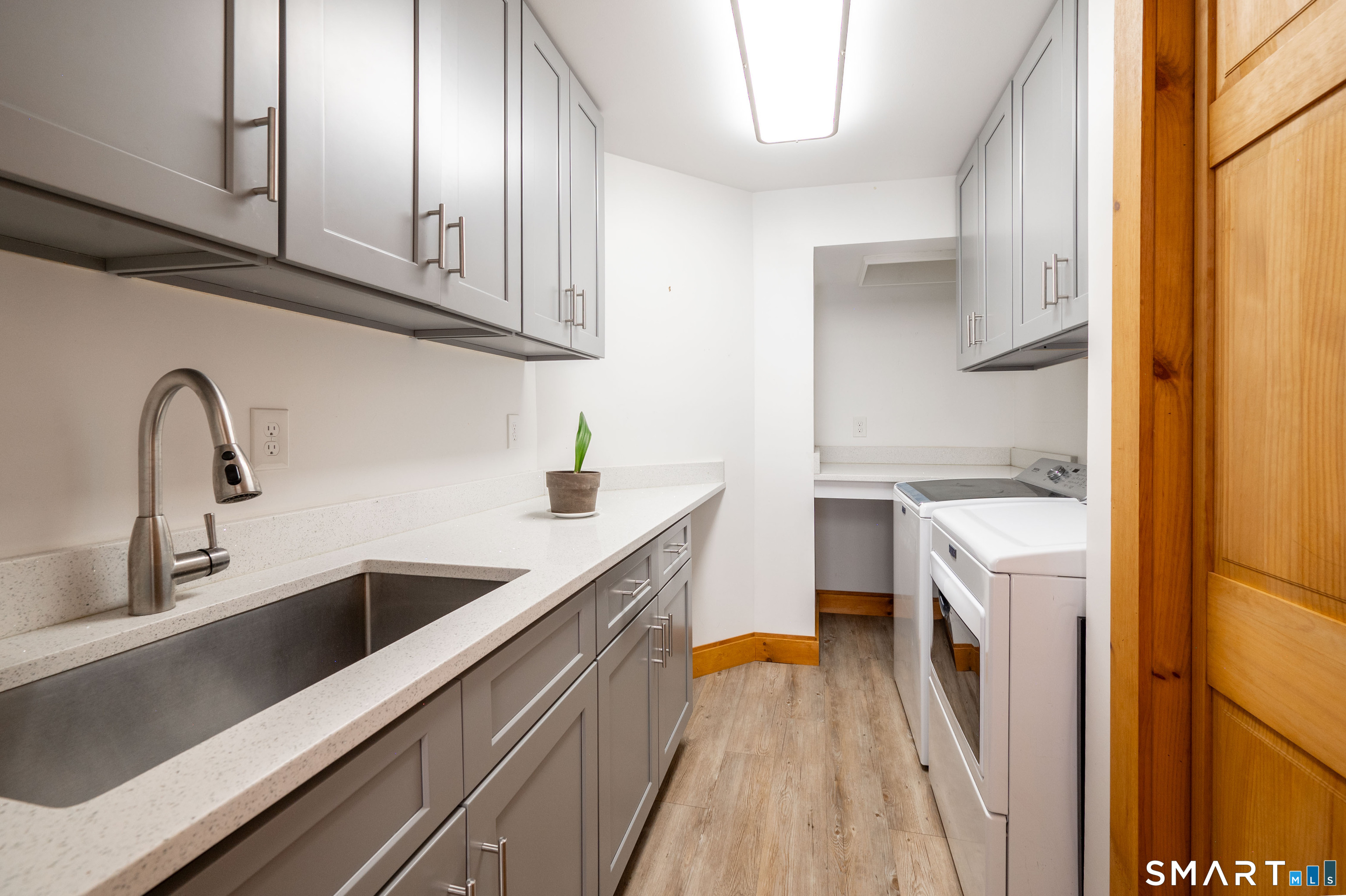 54 Indian Trail Brookfield CT 06804