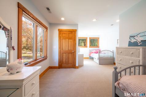54 Indian Trail Brookfield CT 06804