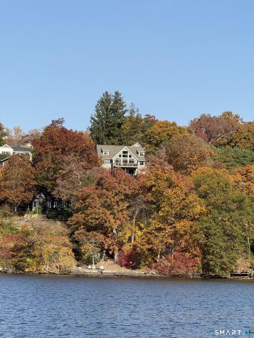 54 Indian Trail Brookfield CT 06804