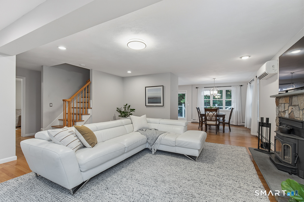 260 Arnold Lane Orange CT 06477
