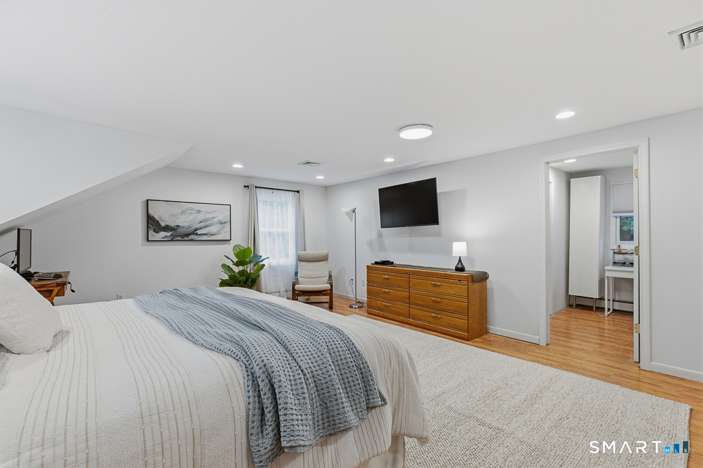 260 Arnold Lane Orange CT 06477