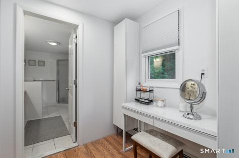 260 Arnold Lane Orange CT 06477