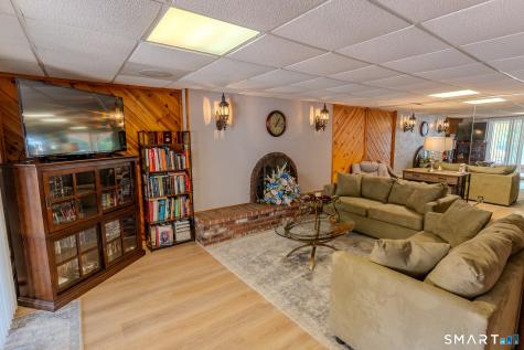 125 Lakemere Drive Southbury CT 06488