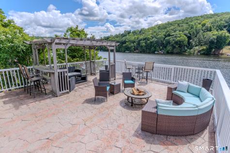 125 Lakemere Drive Southbury CT 06488