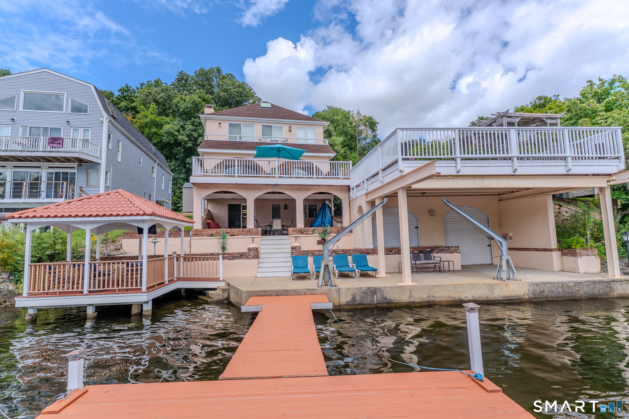 125 Lakemere Drive Southbury CT 06488