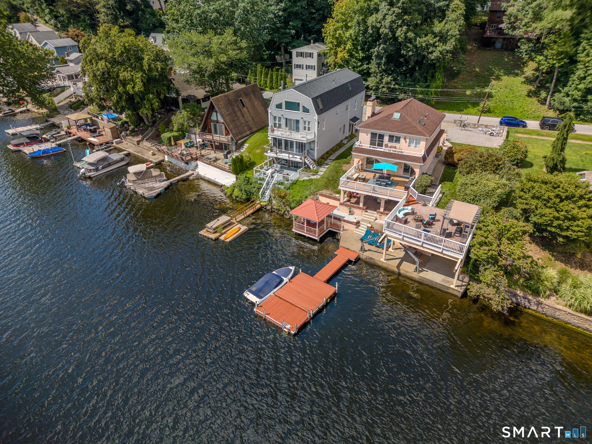 125 Lakemere Drive Southbury CT 06488