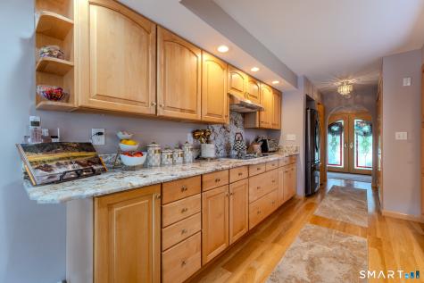 125 Lakemere Drive Southbury CT 06488