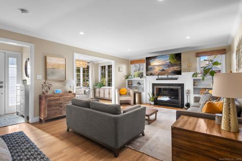 77 Maple Street Darien CT 06820