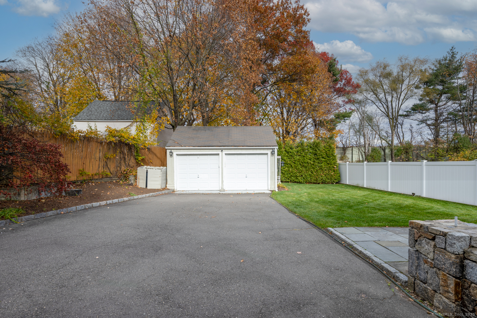 77 Maple Street Darien CT 06820