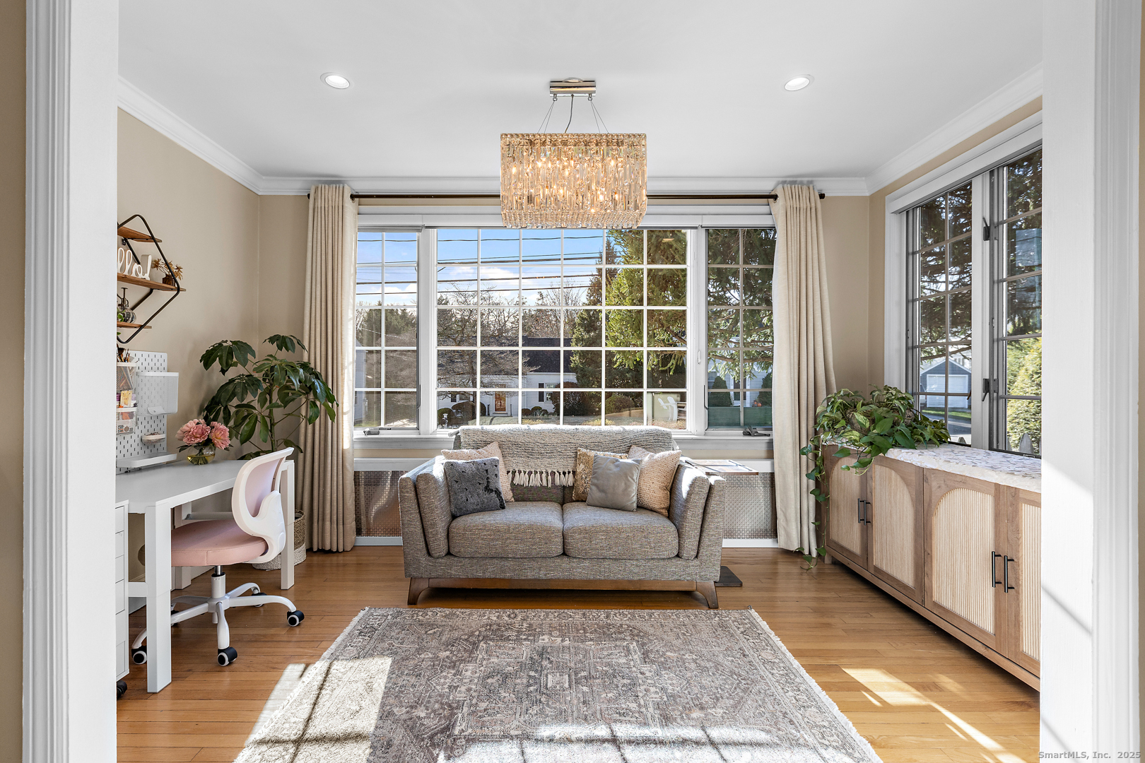 77 Maple Street Darien CT 06820