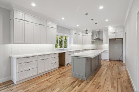 6 Vista Street Danbury CT 06811