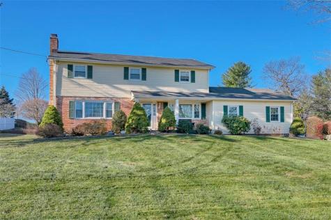18 Rolf Drive Danbury CT 06810
