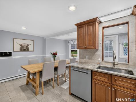 28 Martin Court Montville CT 06382
