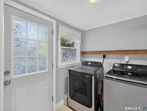 28 Martin Court Montville CT 06382